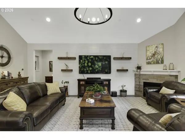 $795,000 | 3222 Northeast Mallard Street, Camas, WA 98607