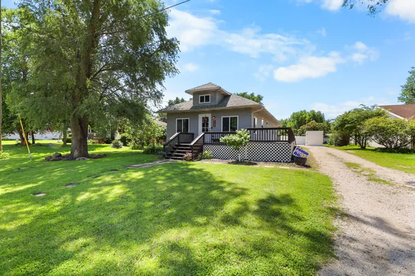 $274,500 | 545 East 2nd Street, Coal City, IL 60416