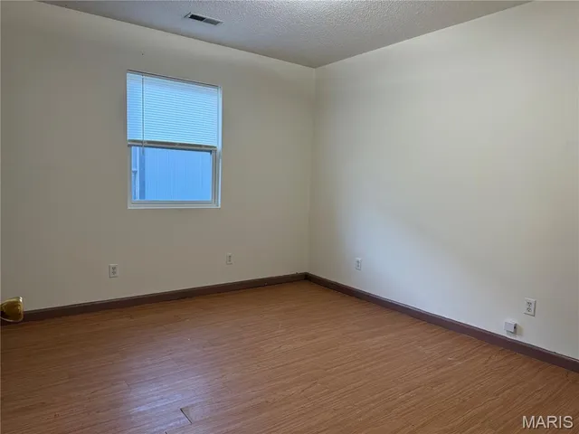 $179,900 | 1203 West Locust Street, Bowling Green, MO 63334