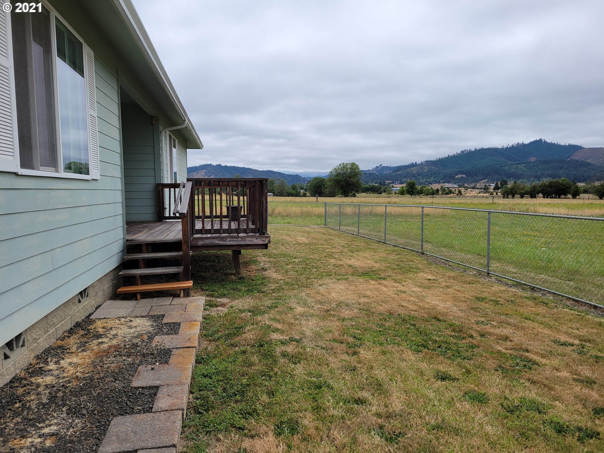 2265 North Side Road Sutherlin, OR 97479 - Photo 17 of 27