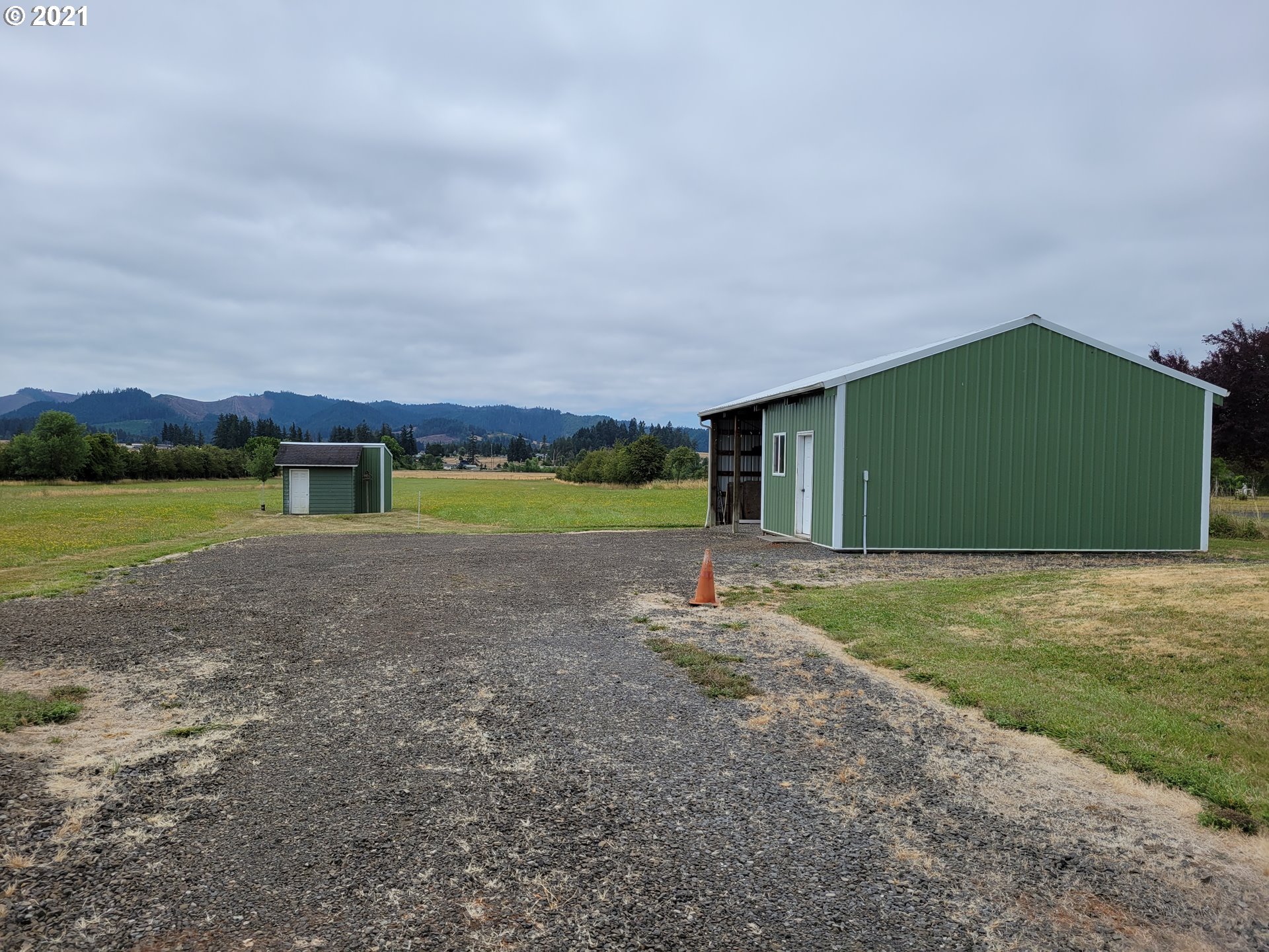 2265 North Side Road Sutherlin, OR 97479 - Photo 18 of 27
