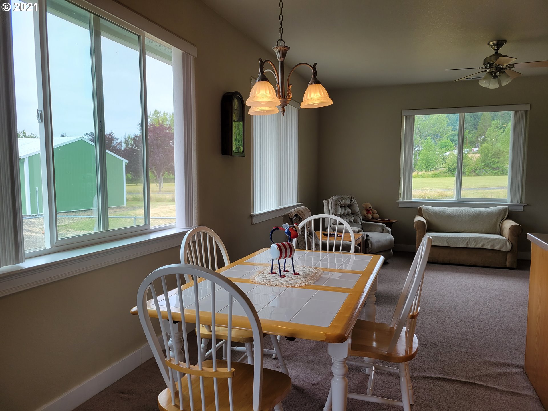 2265 North Side Road Sutherlin, OR 97479 - Photo 3 of 27