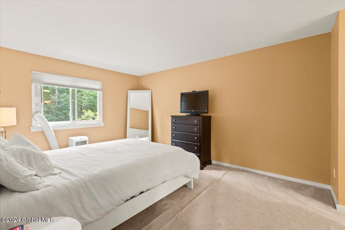 59 Snowberry Road Malta, NY 12020 - Photo 18 of 29 16-MW2_0204