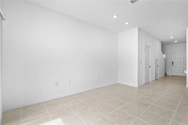 $1,750 | 182 Riverfront Way, Edgewater, FL 32141