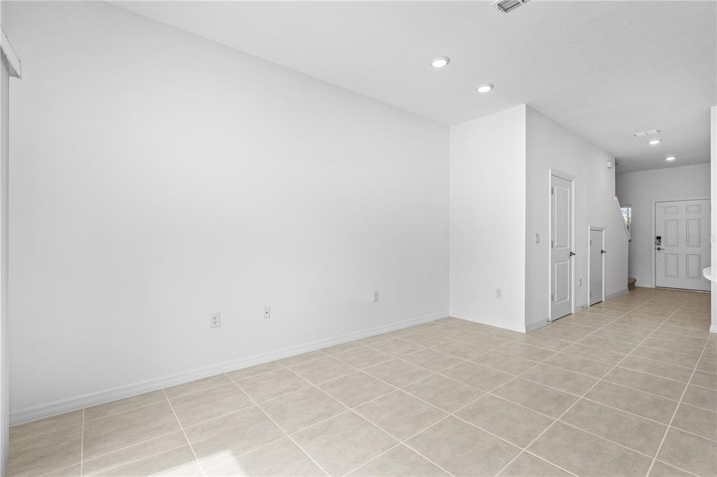 182 Riverfront Way Edgewater, FL 32141 - Photo 8 of 35