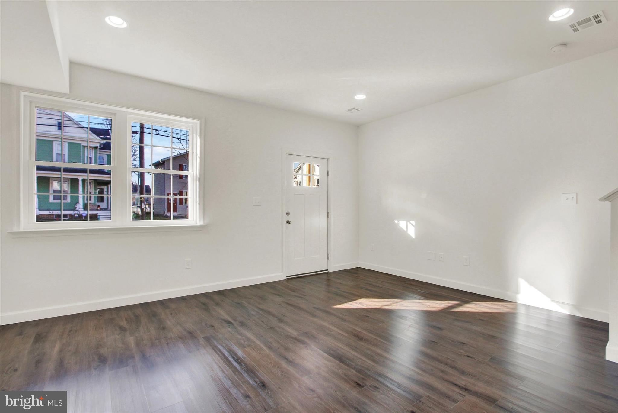 263 3rd Street Hanover, PA 17331 - Photo 3 of 18 Gallery Image 3