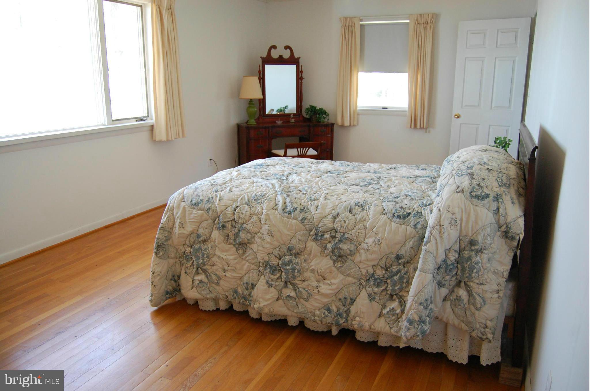 5936 Horns Point Road Cambridge, MD 21613 - Photo 15 of 30 Bedroom #4 upstairs