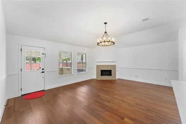 $379,000 | 1015 Fleetwood Cove Drive, Grand Prairie, TX 75052