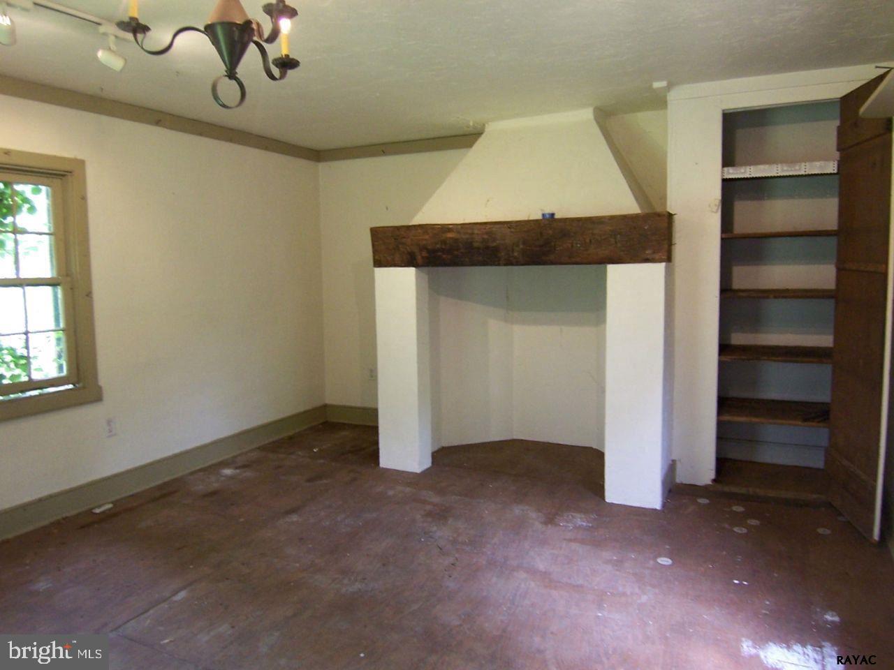 4646 East Prospect Road York, PA 17406 - Photo 6 of 35 Gallery Image 6