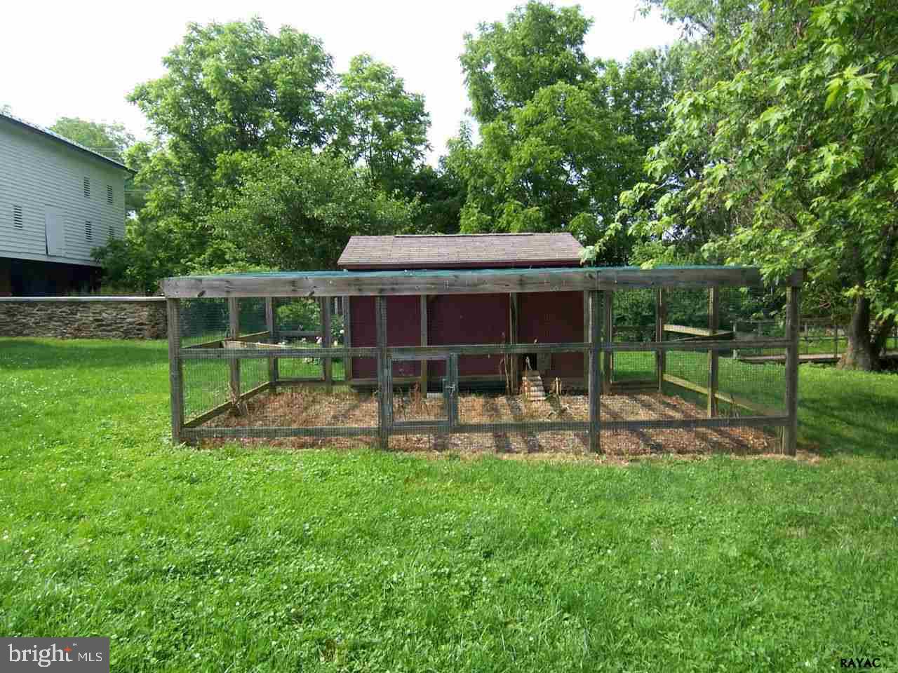 4646 East Prospect Road York, PA 17406 - Photo 10 of 35 Gallery Image 10