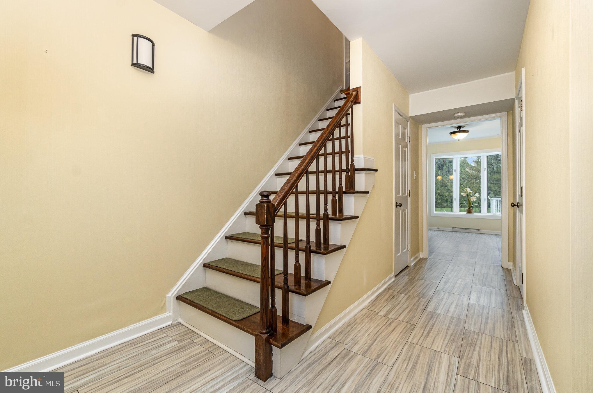 114 Old Stonehouse Road North Carlisle, PA 17015 - Photo 4 of 49 Gallery Image 4