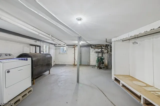 a view of a storage & utility room