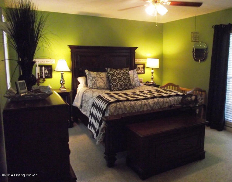 2405 Hayward Road Louisville, KY 40242 - Photo 12 of 21 Hayward Rd 2405 009