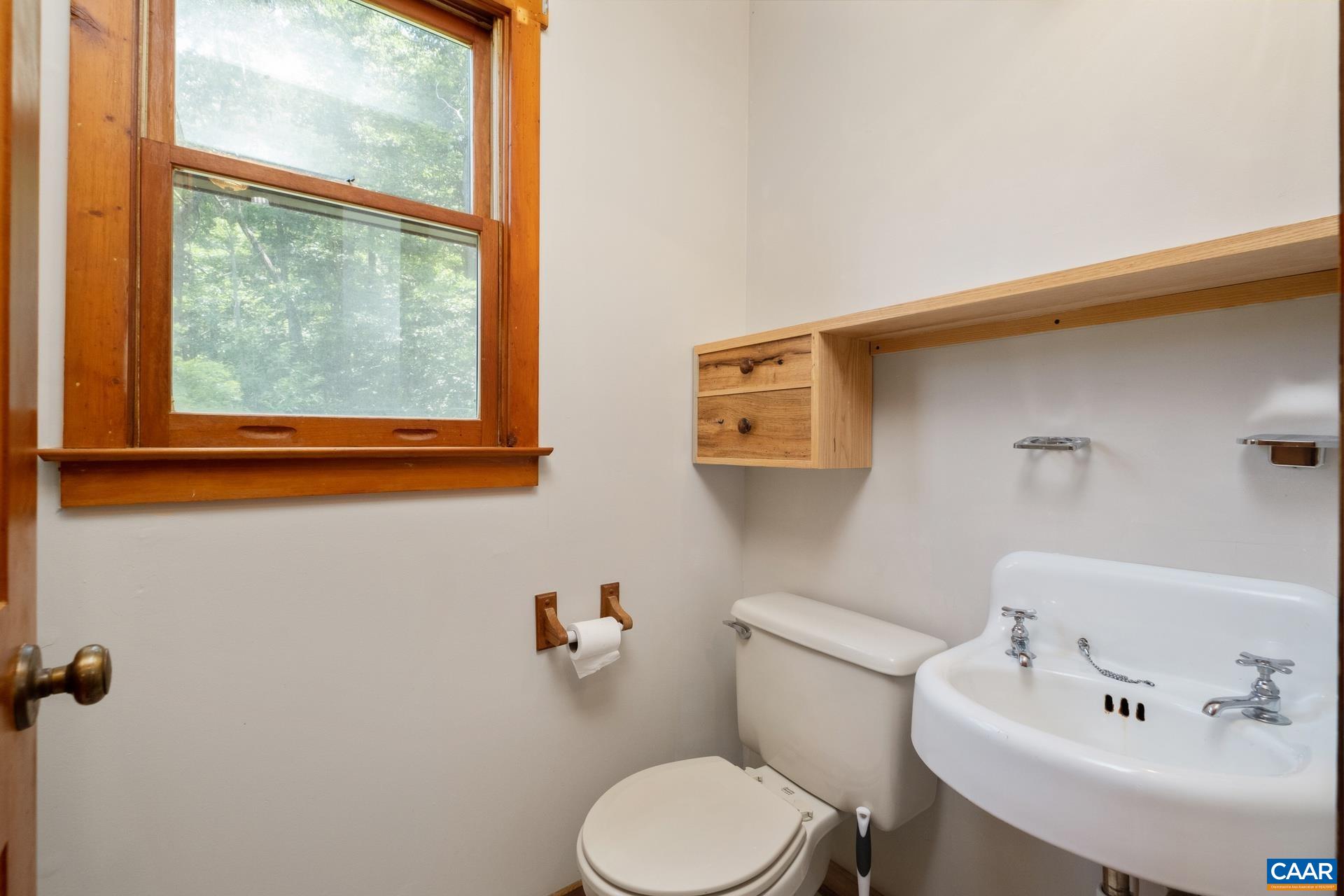 752 Reeds Gap Road Lyndhurst, VA 22952 - Photo 35 of 37 Gallery Image 35
