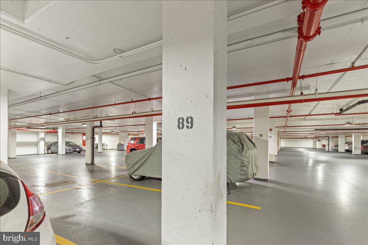 5101 River Road, Unit 1506 Bethesda, MD 20816 - Photo 28 of 37 a view of a hallway with wooden floor