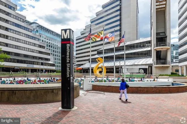 $2,900 | 5101 River Road, Unit 1506, Bethesda, MD 20816