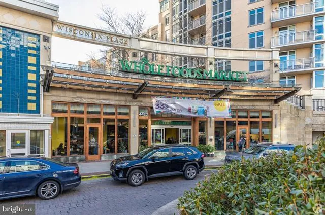 $2,900 | 5101 River Road, Unit 1506, Bethesda, MD 20816