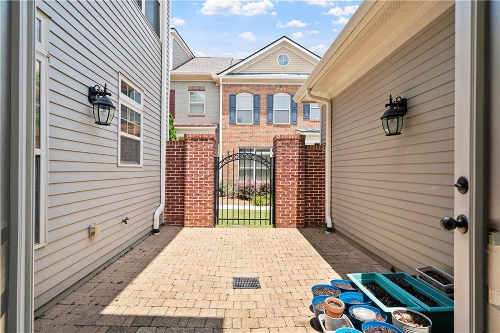 4989 Rosalie Road Alpharetta, GA 30022 - Photo 21 of 24