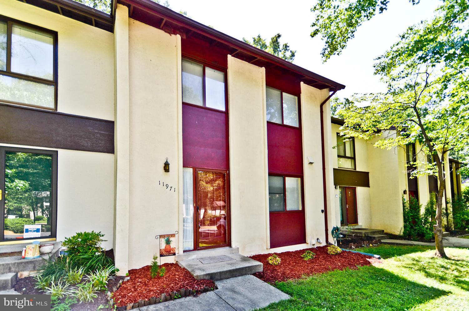 11971 Barrel Cooper Court Reston, VA 20191 - Photo 2 of 29 Exterior (Front)