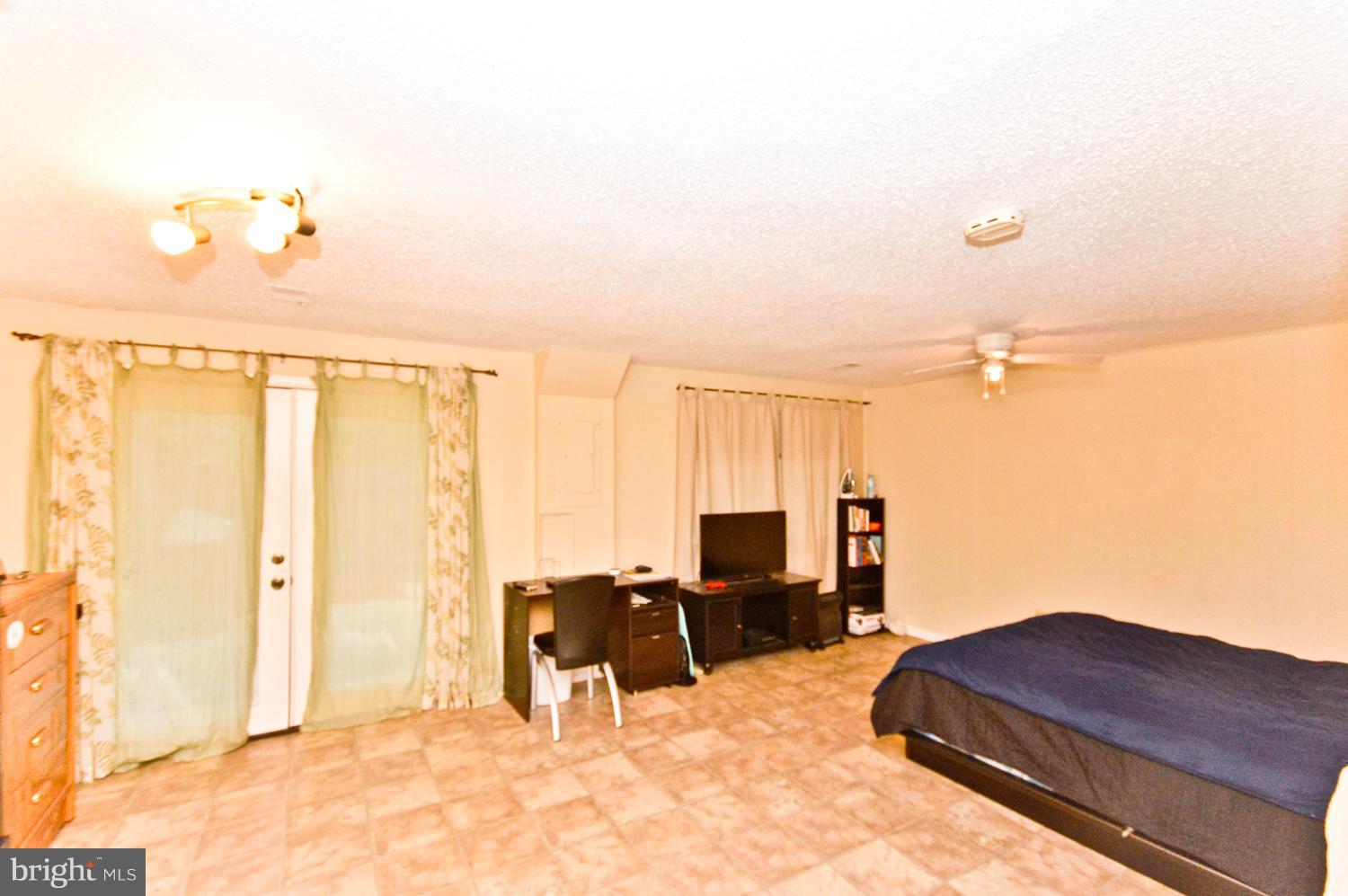 11971 Barrel Cooper Court Reston, VA 20191 - Photo 20 of 29 Bedroom