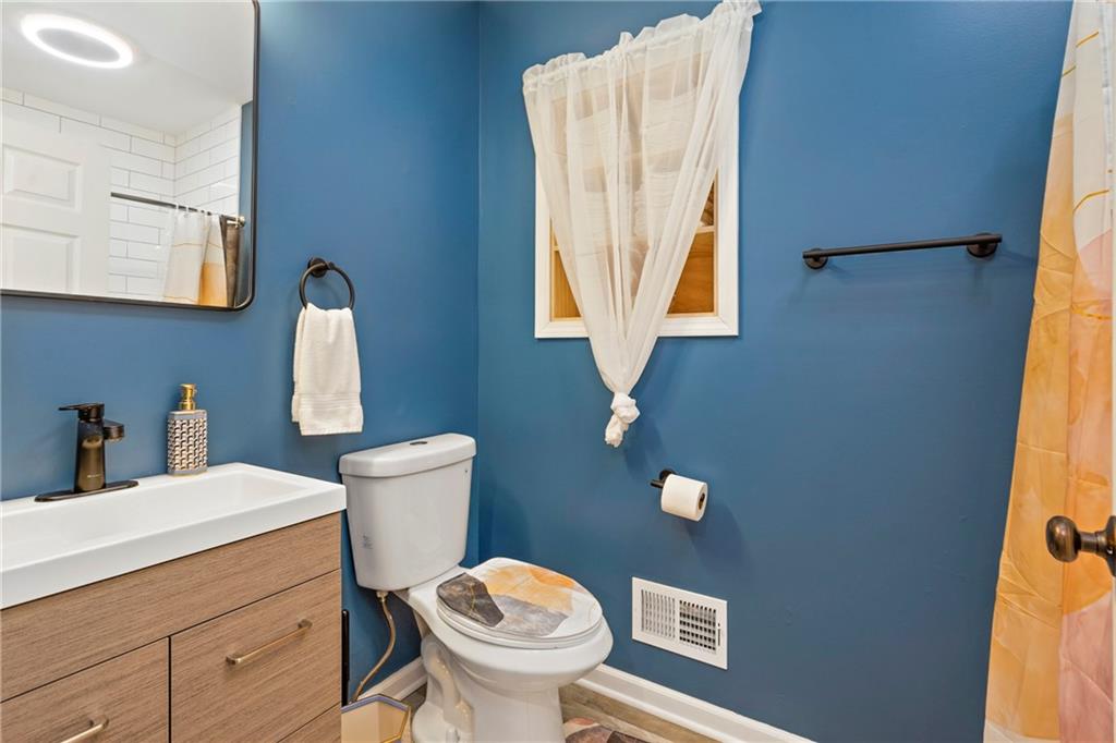 1013 Constance Street Pittsburgh, PA 15212 - Photo 15 of 26