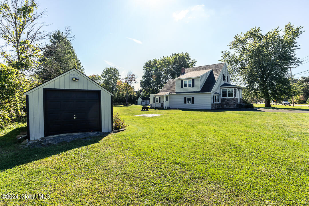 233 Boght Road Colonie, NY 12189 - Photo 38 of 46 _SAM8197