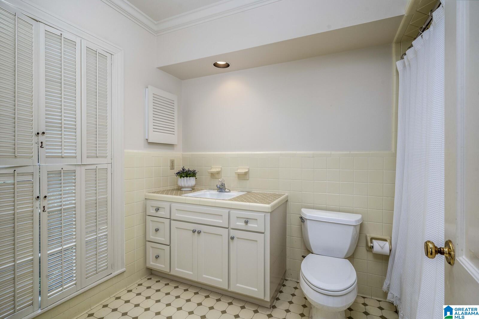 3664 Rockhill Road Birmingham, AL 35223 - Photo 38 of 66
