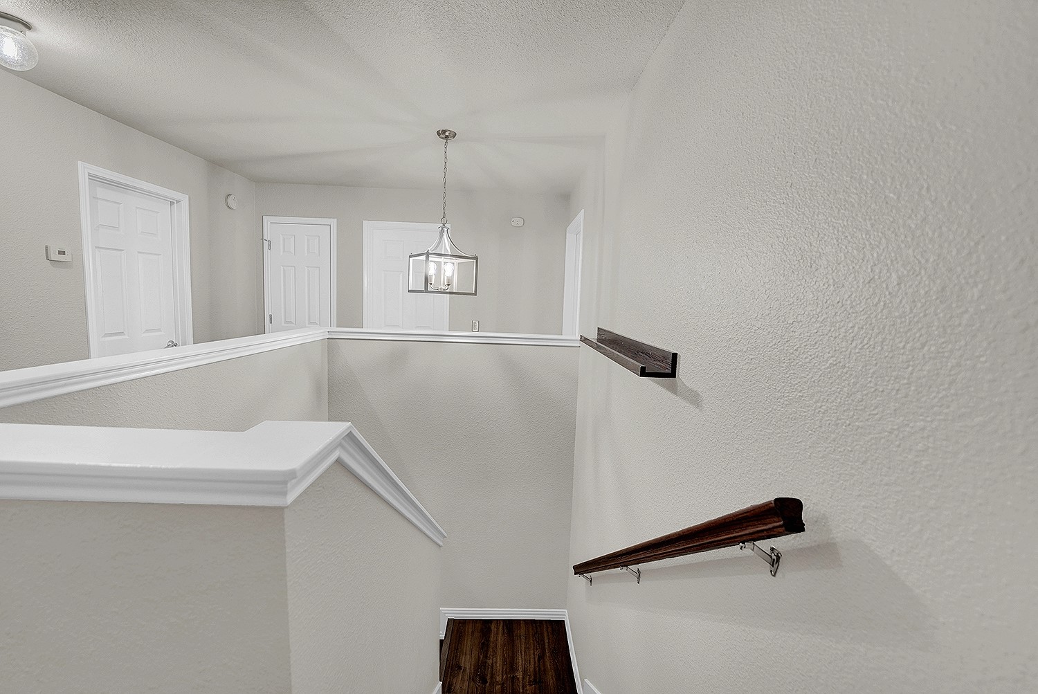 113 Endeavour Kyle, TX 78640 - Photo 17 of 38 View of walkway on upper level