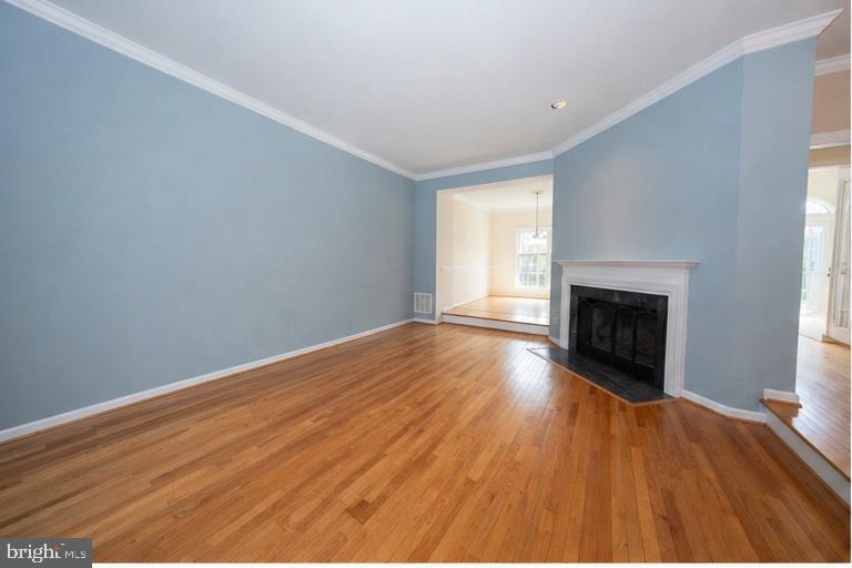 125 Springton Mews Circle Media, PA 19063 - Photo 5 of 40