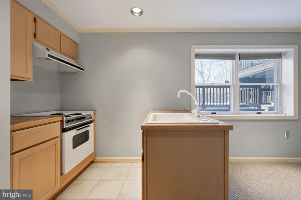 $6,000 | 8815 Surrey Court, Alexandria, VA 22309