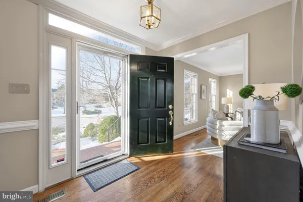 $6,000 | 8815 Surrey Court, Alexandria, VA 22309