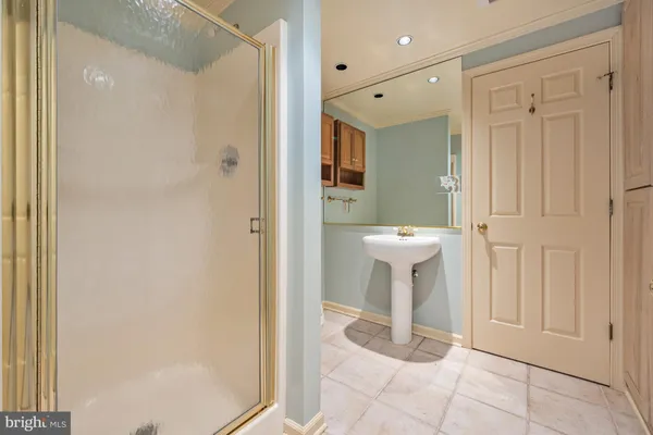 $6,000 | 8815 Surrey Court, Alexandria, VA 22309