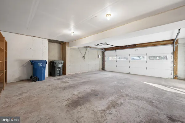 $6,000 | 8815 Surrey Court, Alexandria, VA 22309