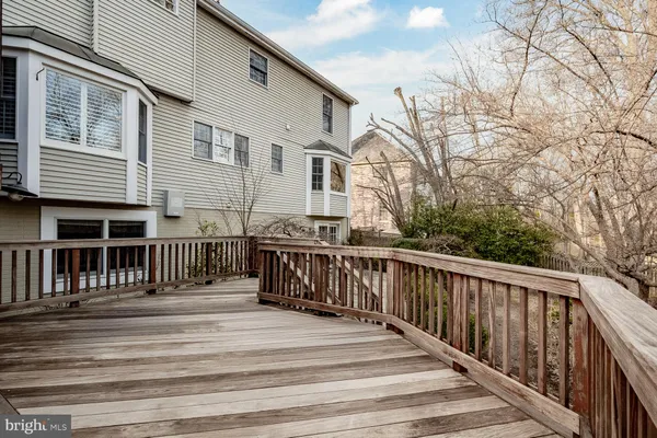 $6,000 | 8815 Surrey Court, Alexandria, VA 22309