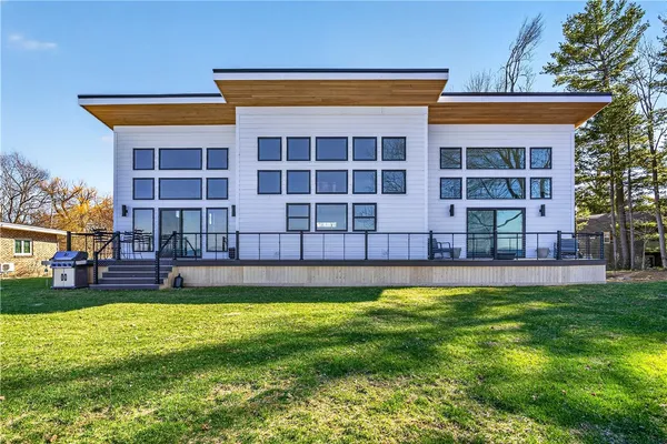 $1,095,000 | 2501 Lake Road, Ontario, NY 14519