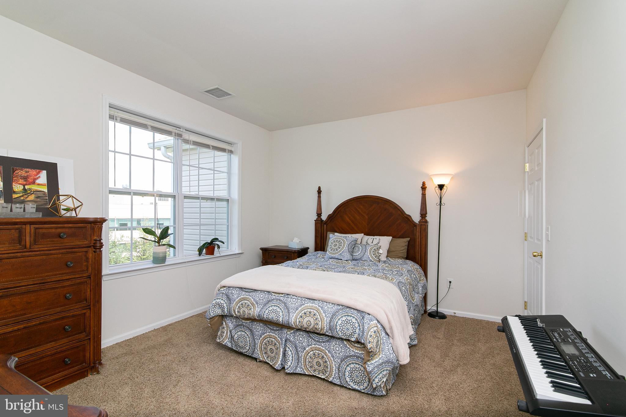 536 Timberlake Drive Ewing, NJ 08618 - Photo 23 of 36