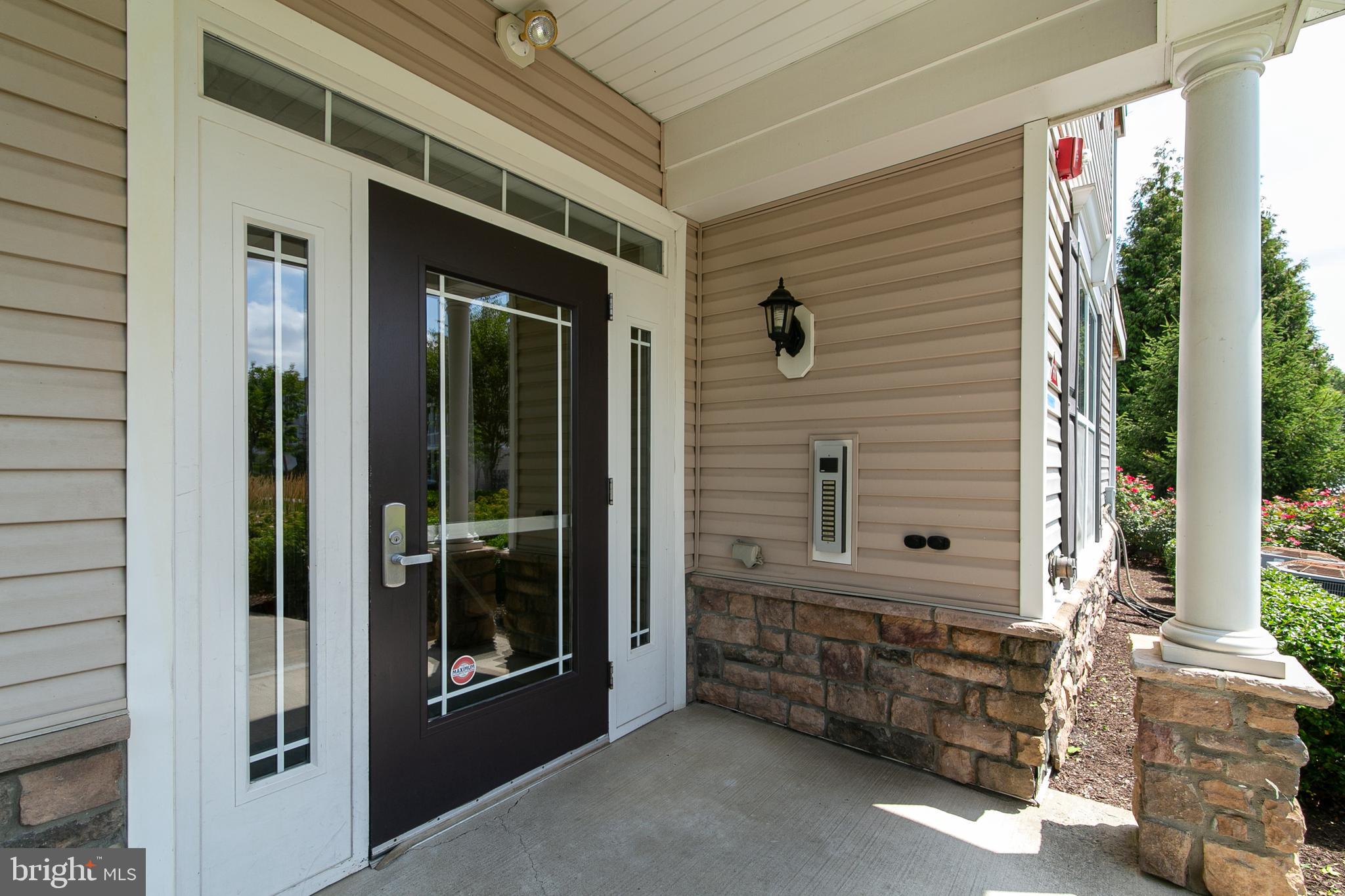 536 Timberlake Drive Ewing, NJ 08618 - Photo 5 of 36