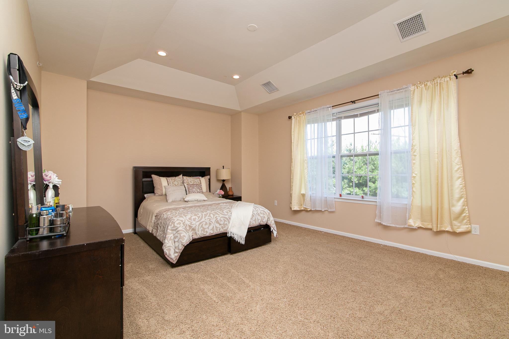 536 Timberlake Drive Ewing, NJ 08618 - Photo 8 of 36