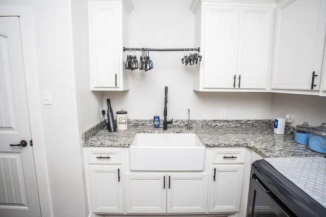 $545,000 | 2204 County Road 7815, Lubbock, TX 79423