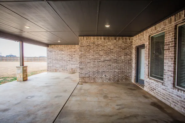 $512,000 | 2204 County Road 7815, Lubbock, TX 79423
