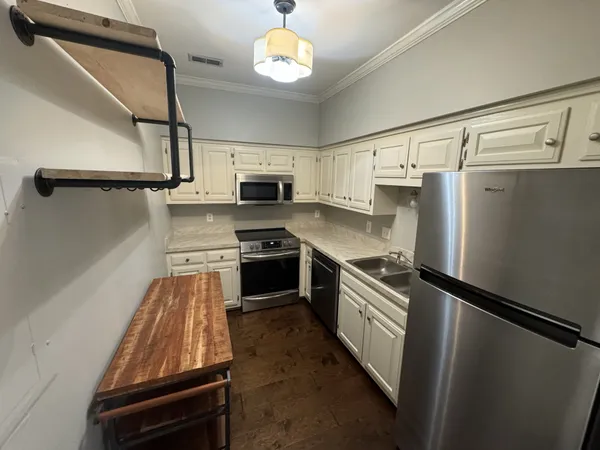 $2,000 | 117 Matthew Lane, Nashville, TN 37215