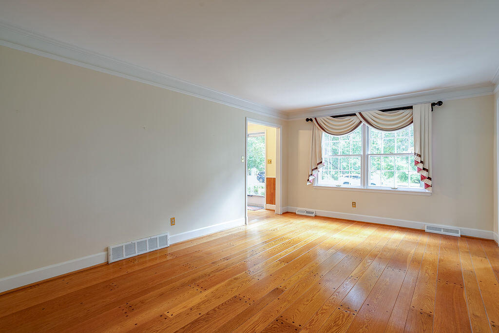 2033 Williamsburg Road Lexington, KY 40504 - Photo 12 of 68 2033Williamsburg-11