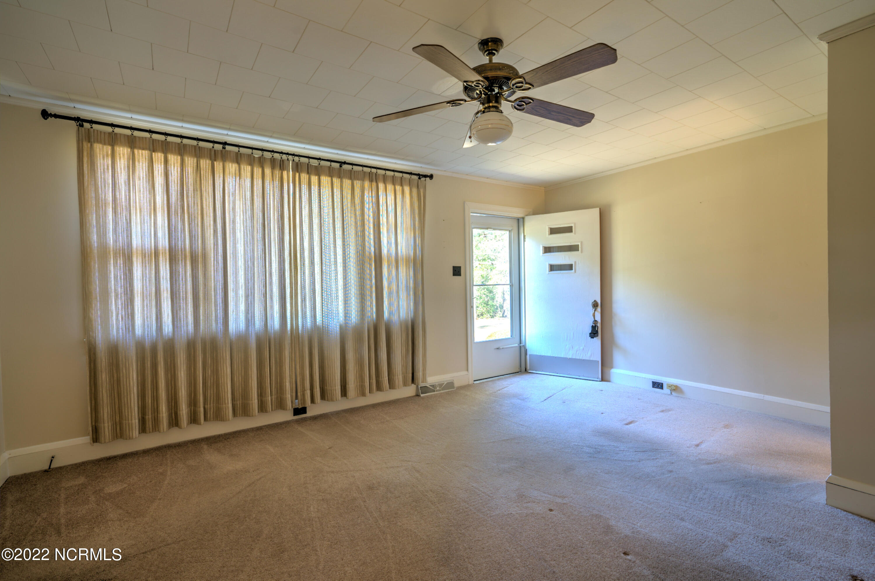 240 Baldwin Road Rockingham, NC 28379 - Photo 4 of 33 DSC01267_68_69_70_71