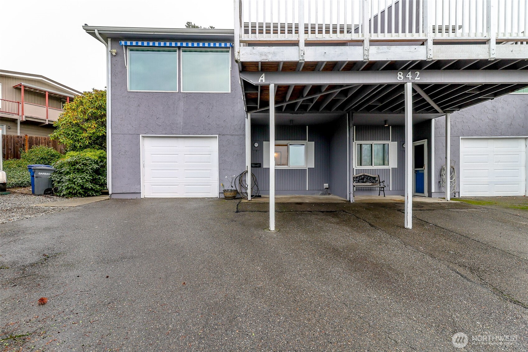 842 South 227th Place, Unit A Des Moines, WA 98198 - Photo 33 of 39 a front view of a house
