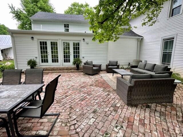 600 Bridgeport Road Frankfort, KY 40601 - Photo 3 of 38 Back Patio 2
