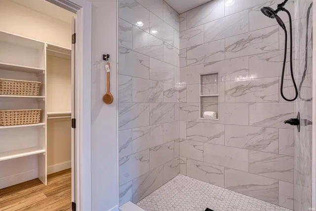 $489,900 | 19115 Braeburn Drive, Evansville, IN 47725