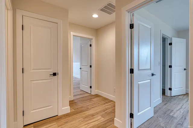 $489,900 | 19115 Braeburn Drive, Evansville, IN 47725