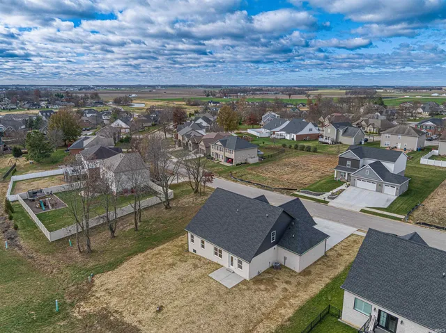 $489,900 | 19115 Braeburn Drive, Evansville, IN 47725