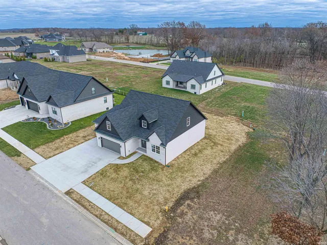 $489,900 | 19115 Braeburn Drive, Evansville, IN 47725