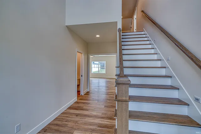 $489,900 | 19115 Braeburn Drive, Evansville, IN 47725